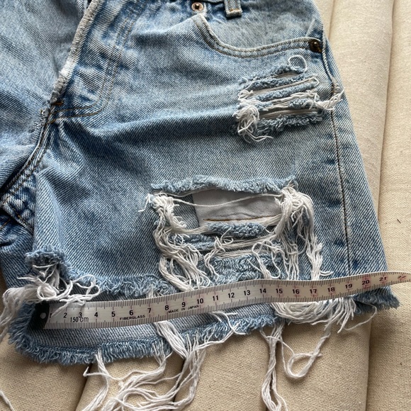 Levi’s vintage button fly jeans shorts - Picture 4 of 6